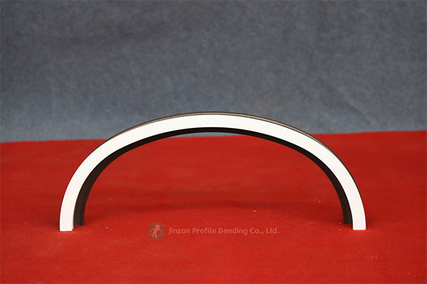 Innovative Steel Curving Methods: Enhancing Structural Integrity and Aesthetic Design in Architecture