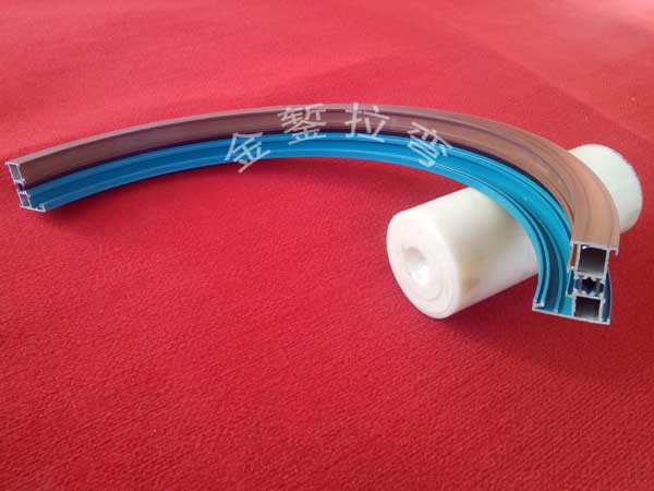 Special rubber strip groove profile with upward - arched circle