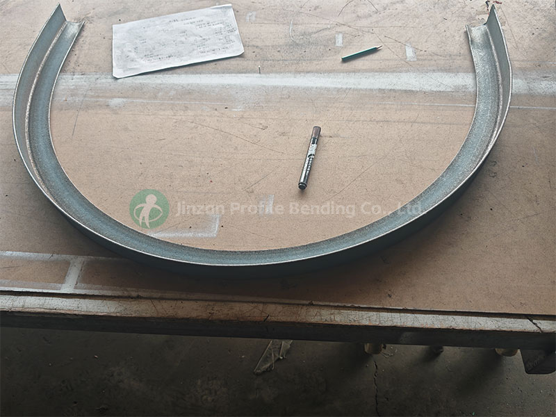 Stretch bending of 50X50 angle steel with the opening facing inward