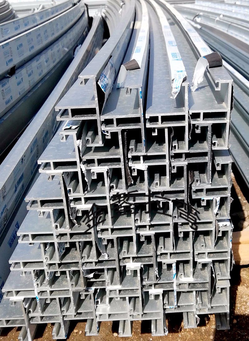 Stretch Bending of Curtain Wall Crossbeams
