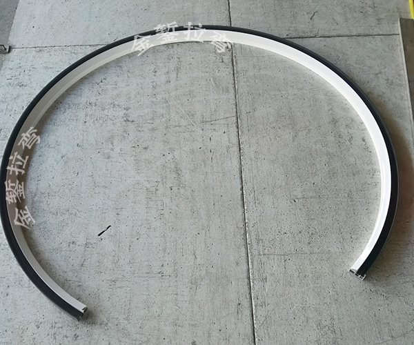 Broken Bridge Aluminum 270-Degree Arc Balcony Integral Bending